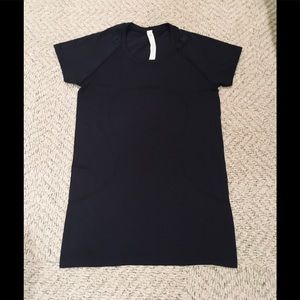 Lululemon swiftly tech short sleeve